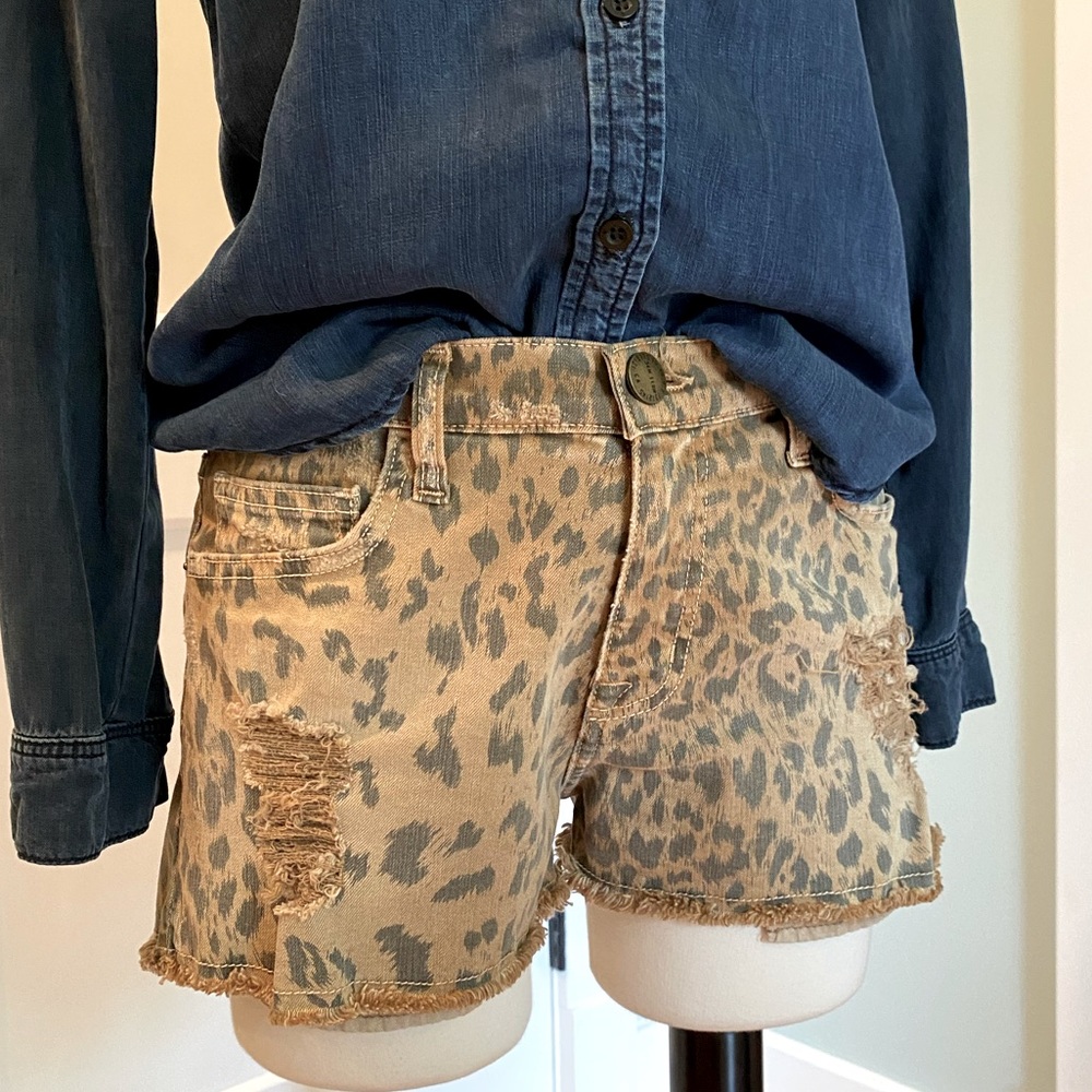 Current / Elliott RARE Leopard Boyfriend Cutoff Denim Shorts - Size 26